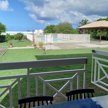 Appartement A Anse Mabouya En Rez De Jardin Avec Piscine A Proximite Des Plages Sainte-Luce Extérieur photo